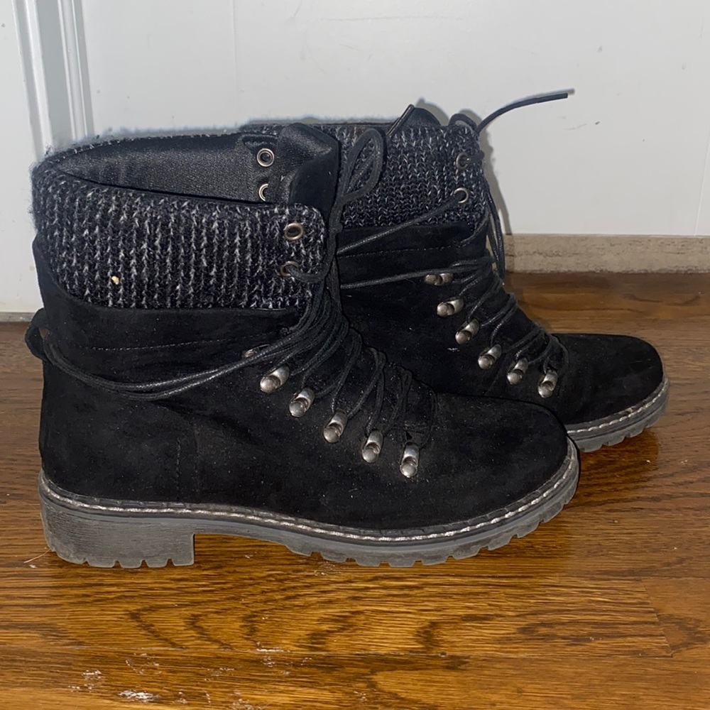 Black boots